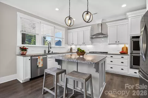 Kitchen - 16184 Commodore Dr, Lancaster, SC 29720 photo 5 of 6
