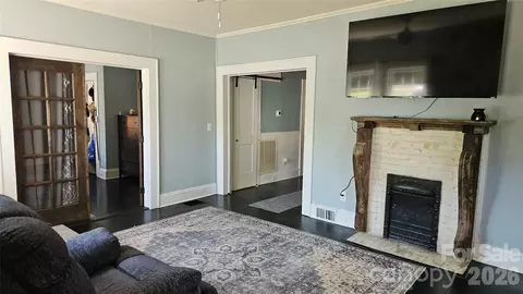 Living - 607 3rd St, Spencer, NC 28159 photo 2 of 3