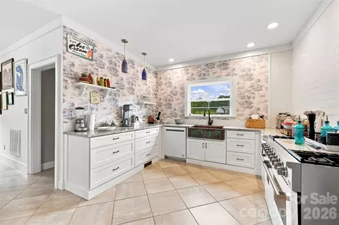 Kitchen - 3242 Cornwell Dr, Morganton, NC 28655 photo 1 of 3