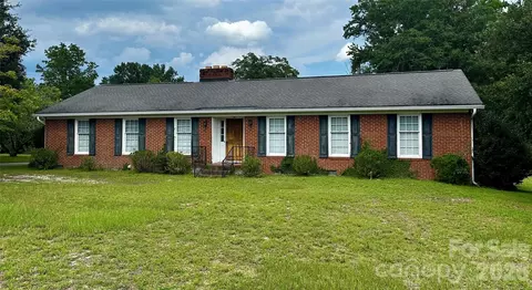 401 S Hickory St, Pageland, SC 29728