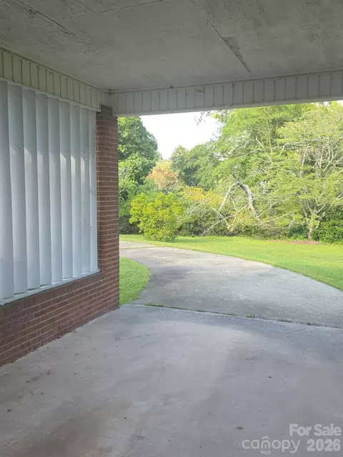 Exterior - 401 S Hickory St, Pageland, SC 29728 photo 3 of 3