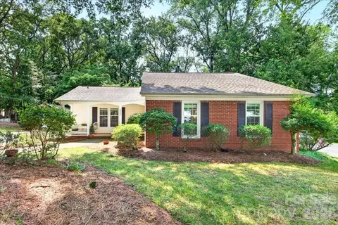 2703 Bremer Ct, Charlotte, NC 28210