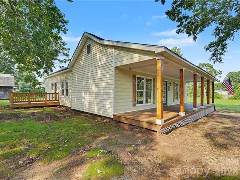 Exterior - 410 E 16th St, Kannapolis, NC 28083 photo 6 of 13