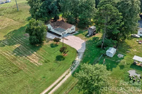 Other - 410 E 16th St, Kannapolis, NC 28083 photo 1 of 10