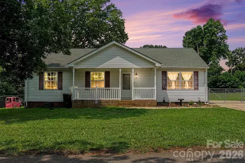 409 Baker St, Kings Mountain, NC 28086