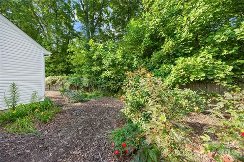 Exterior - 809 Gunnar Dr, Gastonia, NC 28054 photo 6 of 6