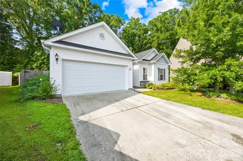 Exterior - 809 Gunnar Dr, Gastonia, NC 28054 photo 1 of 6