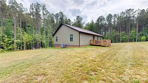 985 Wafford Cir, Lexington, NC 27292