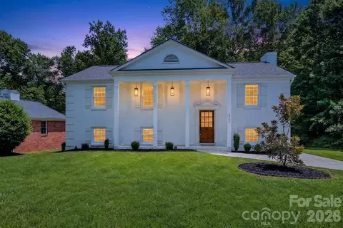 4752 Autumn Leaf Ln, Charlotte, NC 28277