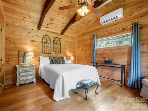 Bedroom - 1217 Moore 708090 Rd #70,80,90, Tryon, NC 28782 photo 4 of 7