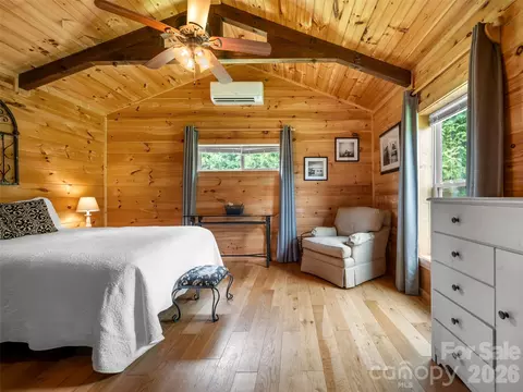 Bedroom - 1217 Moore 708090 Rd #70,80,90, Tryon, NC 28782 photo 3 of 7