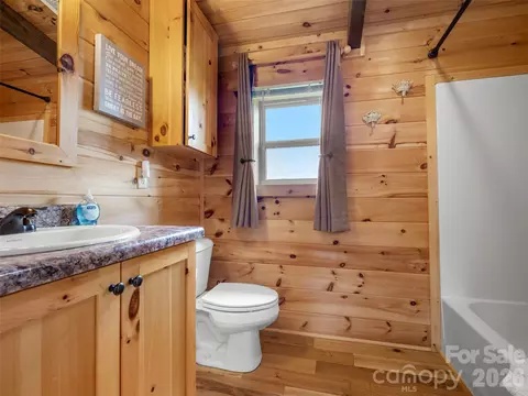 Bath - 1217 Moore 708090 Rd #70,80,90, Tryon, NC 28782 photo 1 of 3
