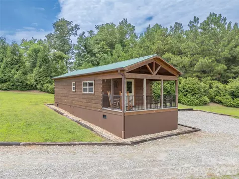 Exterior - 1217 Moore 708090 Rd #70,80,90, Tryon, NC 28782 photo 6 of 9