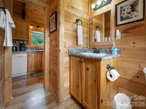 Bath - 1217 Moore 708090 Rd #70,80,90, Tryon, NC 28782 photo 3 of 3