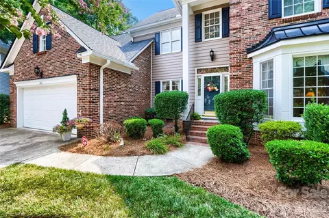 6211 Coleridge Ct, Charlotte, NC 28269