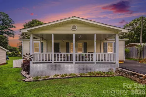 104 E Main St, Belmont, NC 28012