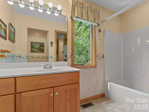 Bath - 620 Thunder Rd, Brevard, NC 28712 photo 5 of 5