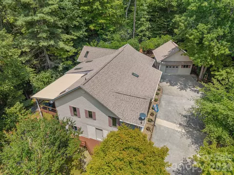 Other - 620 Thunder Rd, Brevard, NC 28712 photo 2 of 12