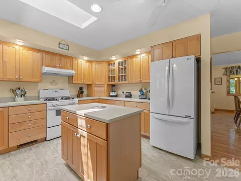 Kitchen - 620 Thunder Rd, Brevard, NC 28712 photo 3 of 4
