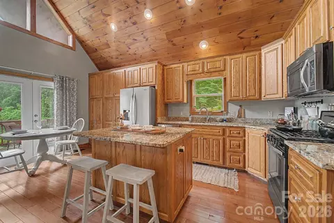 374 Ridgeway St, Sylva, NC 28779 photo 6