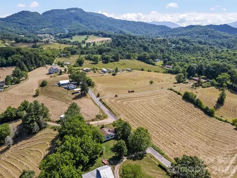 View/Area - 145 Haynes Cv, Clyde, NC 28721 photo 4 of 5