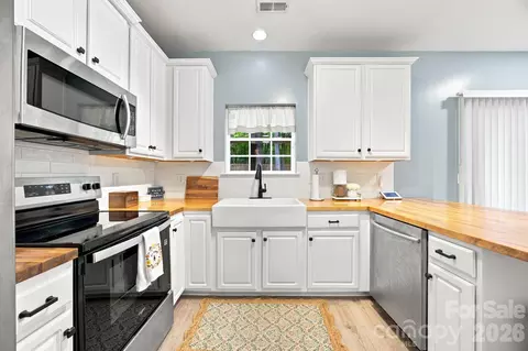 Kitchen - 1413 Clark Rd, Lancaster, SC 29720 photo 3 of 3