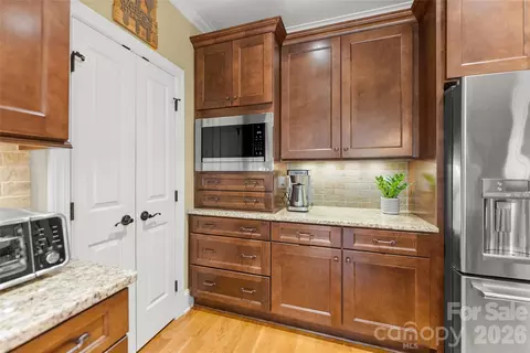 Kitchen - 2551 Eagle Ne Dr NE, Conover, NC 28613 photo 4 of 4