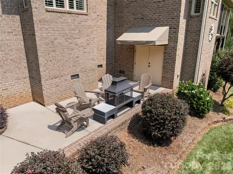 Exterior - 2551 Eagle Ne Dr NE, Conover, NC 28613 photo 7 of 8