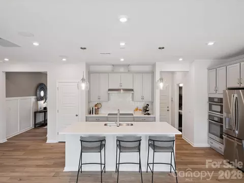 Kitchen - 709 Bowery Pl, Cramerton, NC 28032 photo 2 of 3