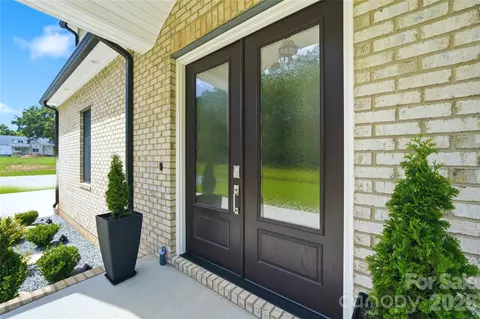 Entry Way - 112 Jim Parker Rd, Monroe, NC 28110 photo 1 of 1