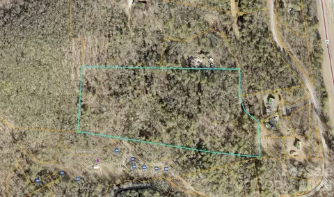 000 Beddingfield Dr, Zirconia, NC 28790