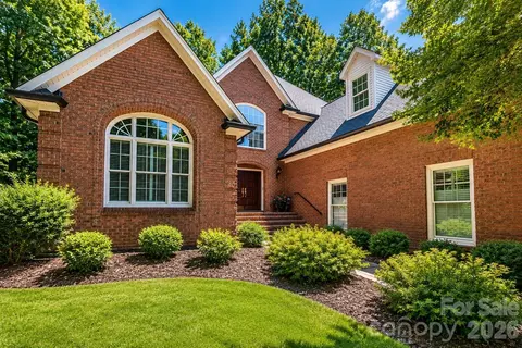 504 Downing Dr, Kings Mountain, NC 28086
