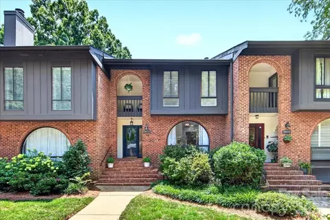 5811 Sharon F Rd #F, Charlotte, NC 28210