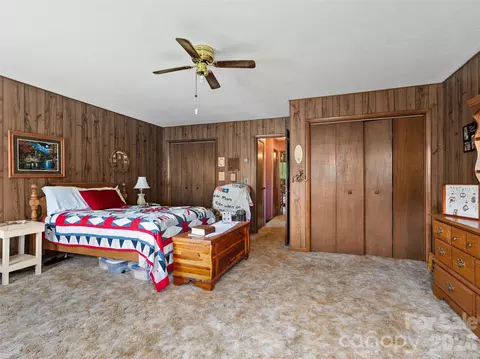 Bedroom - 46 Trevor Ct, Clyde, NC 28721 photo 5 of 6