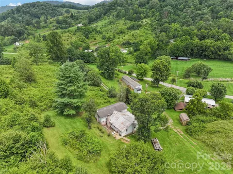 Other - 46 Trevor Ct, Clyde, NC 28721 photo 4 of 5