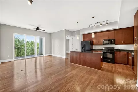 4625 Piedmont Row 515-e Dr #515-E, Charlotte, NC 28210