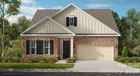 215 Goorawing Ln, Mooresville, NC 28115