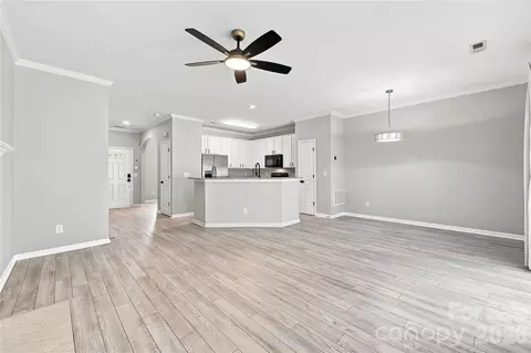 Living - 231 Dawn Mist Ln, Fort Mill, SC 29708 photo 5 of 7
