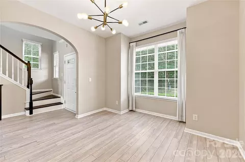 Living - 231 Dawn Mist Ln, Fort Mill, SC 29708 photo 2 of 7