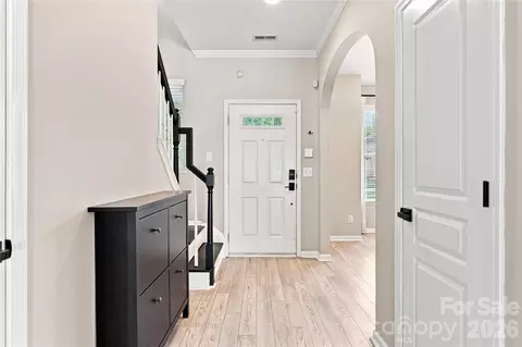 Entry Way - 231 Dawn Mist Ln, Fort Mill, SC 29708 photo 2 of 2