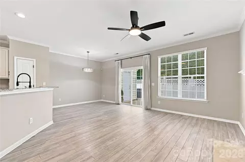 Living - 231 Dawn Mist Ln, Fort Mill, SC 29708 photo 6 of 7