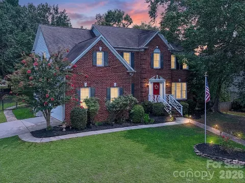 2805 Peverell Ln, Charlotte, NC 28270