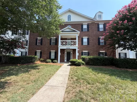 4012 Town Center Rd, Harrisburg, NC 28075