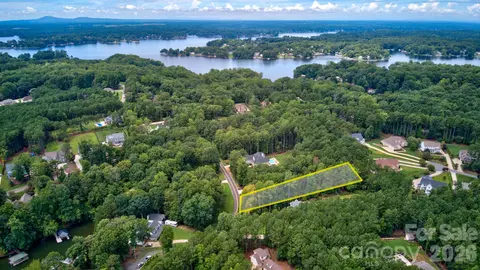 496 Kenway Loop, Mooresville, NC 28117
