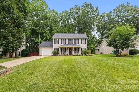 4228 Huntmeadow Dr, Charlotte, NC 28269