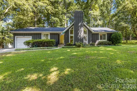 1109 S Magnolia St, Mooresville, NC 28115