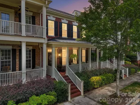 Exterior - 439 Ohenry Ave, Davidson, NC 28036 photo 3 of 9
