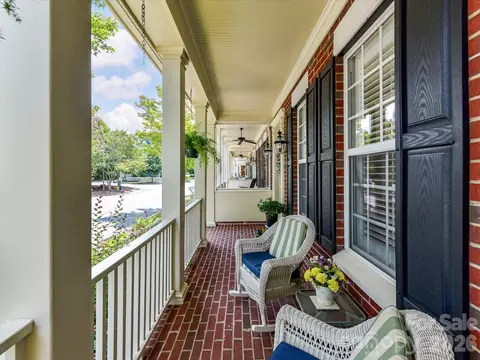 Exterior - 439 Ohenry Ave, Davidson, NC 28036 photo 4 of 8