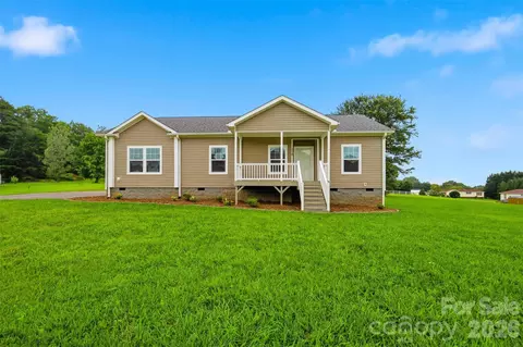110 Liberty Estates Ln, Taylorsville, NC 28681