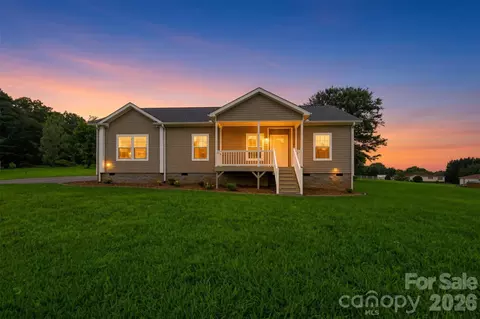 110 Liberty Estates Ln, Taylorsville, NC 28681